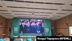 "Аманат" съезін монитордан бақылаған ақпарат құралдары. Астана, 6 қазан 2022 жыл.