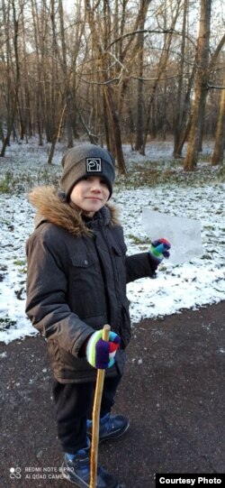 Ілля на прогулянці