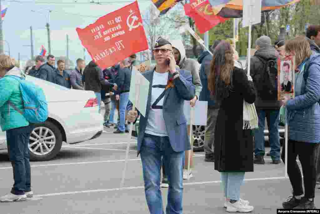 Участник "Бессмертного полка в Петербурге" 