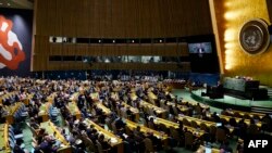 Амбасадорот на Украина во ОН Сергиј Кислица зборува за време на гласањето на Генералното собрание на ОН за нацрт-резолуција со која се бара суспендирање на Русија од Советот за човекови права на ОН во Њујорк на 7 април 2022 година.