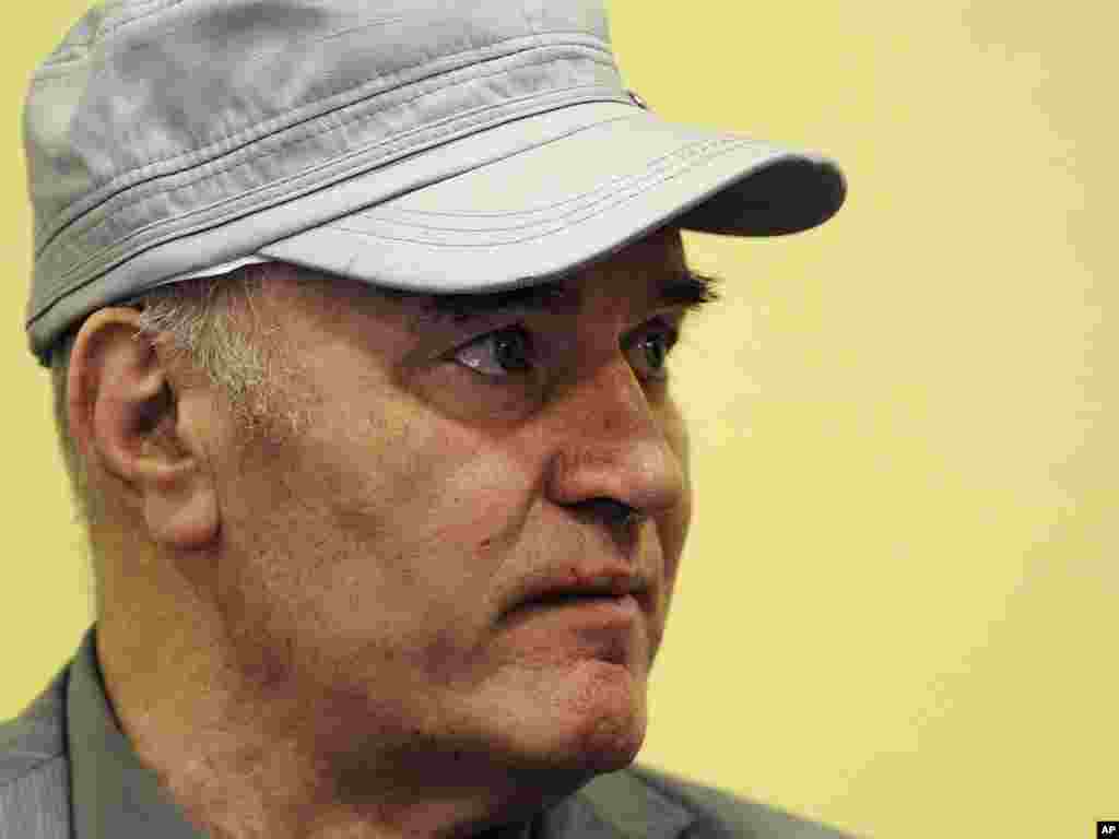 Ratko Mladić na prvom pojavljivanju pred Haškim tribunalom, 03.06.2011. Foto: AP / Martin Meissner