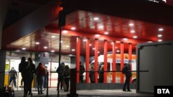 Болницата Пирогов во Софија во која има хоспитализирано осум повредени од пожарот во Кочани