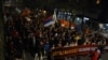 Zastava i Srbije na protestu koji su predvodili funkcioneri Demokratske Crne Gore, a podržali poslanici i funkcioneri prosrpskog Demokratskog fronta u Podgorici, 2. februara 2022., uoči sjednice crnogorske Skupštine na kojoj je izglasavano nepovjerenje Vladi Zdravka Krivokapića.