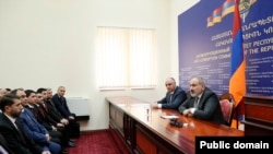 Премьер-министр Армении Никол Пашинян в Антикоррупционном комитете. 24 октября 2022 года.