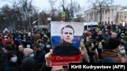 РУСИЈА - Демонстранти маршираа за поддршка на затворениот опозициски лидер Алексеј Навални во центарот на Москва. 23 јануари 2021 година.
