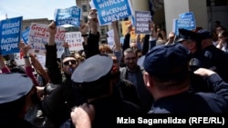 Tbilisi, u Gruziji gdje je Viktor Orban danas u posjeti oragnizovani su protesti protiv mađarskog premijera Orbana, 21. april 2017. 