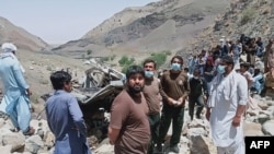 چارواکی وايي، ګاډی د جون پر اتمه له غره لاندې کندې ته پرېووت. 