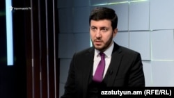 Политолог Арег Кочинян