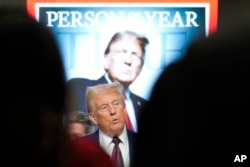 Дональд Трамп выступает на фоне обложки журнала Time, объявившего его "человеком года". Нью-Йорк, 12 декабря 2024