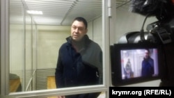 Затриманому 15 травня в Києві Вишинському інкримінують державну зраду і проведення підривної інформаційної діяльності проти України