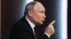 Президент Росії Володимир Путін 20 березня підписав указ: українці, які не врегулювали свій правовий статус на території РФ, мають виїхати до 10 вересня 2025 року
