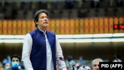 وزیر اعظم عمران د پاکستان قامي اسمبلۍ ته د وینا پر مهال. ۲۰۲۰، ۲۵ جون