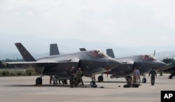 Američki borbeni avioni F-35 u vojnoj bazi u Skoplju, Severna Makedonija, u junu 2022.