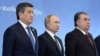 Президенты Сооронбай Жээнбеков, Владимир Путин и Эмомали Рахмон. Бишкек, 2019 год.
