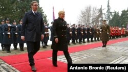Претседателите на Србија и на Хрватска, Александар Вучиќ и Колинда Грабар-Китаровиќ