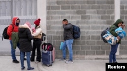 Илустрација - мигранти од Мексико во Пиедрас Неграс, Миексико, 20 јануари 2025 година
