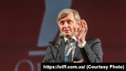 Сергій Лозниця назвав вимогу бойкотувати російськомовну культуру архаїчною та деструктивною