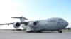 Avion de transport al Statelor Unite aduce echipament militar american destinat Armatei Naționale a Moldovei, Chișinău, 26 septembrie 2021.