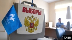 Последствия противостояния Ельцина с коммунистами известны – путинская Россия.