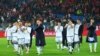 Lojëtarët e Kombëtares së Kosovës në futboll përshëndesin tifozët pas ndeshjes me Zvicrën. 18 nëntor 2023. 