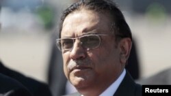 Pakistani President Asif Ali Zardari (file photo)