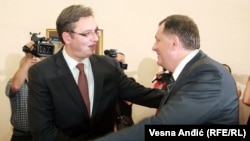 Beograd ništa neće učiniti da smiri Dodika. Niti može, niti hoće: Srđan Šušnica (na slici: Aleksandar Vučić i Milorad Dodik)