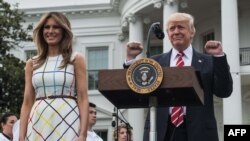Дональд і Меланія Трампи