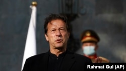 وزیر اعظم وویل، که تر واړه اختره پورې خلکو په احتیاطي لارښوونو عمل ونه کړ نو حکومت به مجبوره شي چې د کورونا د مخنیوي لپاره سختې پرېکړې وکړي.