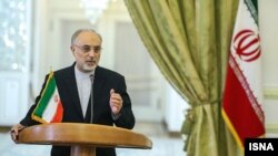 وزیر امور خارجه ایران می‌گوید، هر دولتی که سر کار بیاید، «منویات نظام و خواسته مردم» را اجرا می‌کند.