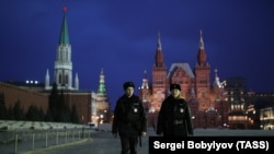 Москвада 30-марттан тартып катаал карантин башталды.