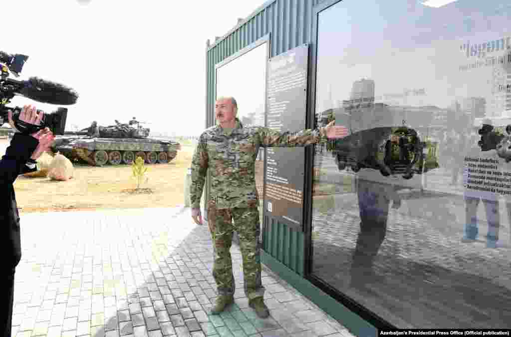 Представлены обломки ракеты «Искандер-М», выпущенной, по словам Алиева, по городу Шуше (арм. – Шуши).