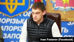 У Мелітополі підірвали автівку з російськими окупантами, які займалися мародерством, повідомив мер міста Іван Федоров