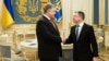 АП: питання щодо Донбасу обговорили на зустрічі Порошенко і Волкер