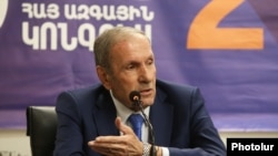 Armenia - Former President Levon Ter-Petrosian holds a press-conference in Yerevan, June 10, 2021.