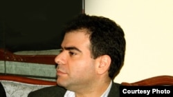 پی ير جميل، رهبر حزب فالانژ هفته گذشته ترور شد. هنوز هيچ گروهی مسئوليت اين ترور را نپذيرفته است.