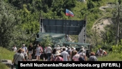 Представники бойовиків перетнули лінію розмежування у Станиці Луганській, але їх не затримали