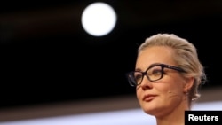 După moartea soțului său, Iulia Navalnaia a promis să continue lupta împotriva regimului Putin - care se prelungește marți cu încă cel puțin șase ani.