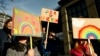 Legile antigay din Rusia, în acțiune: două săptămâni de închisoare pentru un curcubeu?