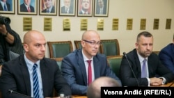 Më 15 janar 2021, presidenti i Listës Serbe, Goran Rakiq (në qendër), paraqiti listën e tij të kandidatëve për pjesëmarrje në zgjedhjet e parakohshme parlamentare në Kosovë, që do të mbahen më 14 shkurt.