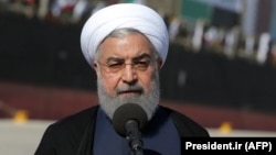 حسن روحانی در واکنش به تجمع‌ها گفت: ملت ما چنین حوادثی زیاد دیده و هم به راحتی از اینها عبور کرده است، اینها که چیزی نیست.