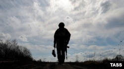 Российский военный в Курской области