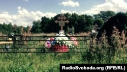 Цвинтар, де поховані десантники, імовірно, загиблі на Донбасі