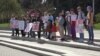 Protest la guvern împotriva discriminării din școli