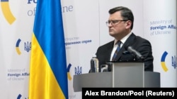 Очільник МЗС України Дмитро Кулеба: «Не плекайте наївних сподівань пересидіти це у стороні. Не повторюйте помилки минулого»