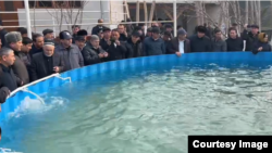 На следующий день после съемок искусственных водоемов в селе Ходжакурганча из них исчезла рыба