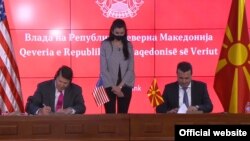 Премиерот Зоран Заев и потсекретарот за економски раст, енергија и животна средина во Владата на САД, Кеит Крач потпишаа меморандум за разбирање за безбедност на 5Г технологии