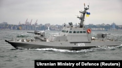 Український військовий катер «Бердянськ» ВМС ЗСУ. Одеса, 2 червня 2016 року
