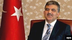 عبدالله گل، رييس جمهوری ترکيه، به ارمنستان سفر کرد.