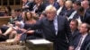 Премьер-министр Великобритании Борис Джонсон выступает во время дебатов в парламенте