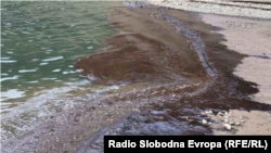 Загадување на водите на Дебарското езеро.